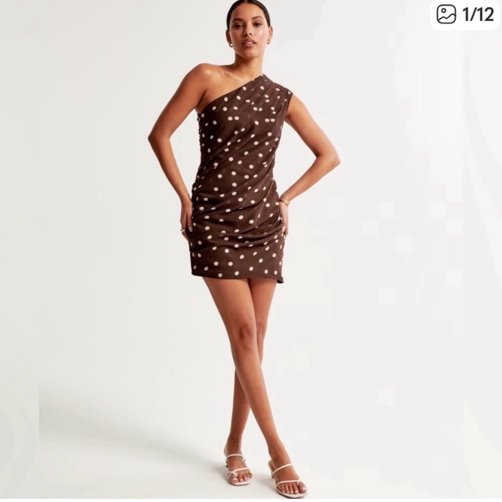 Abercrombie & Fitch Brown One-Shoulder Polka Dot Dress